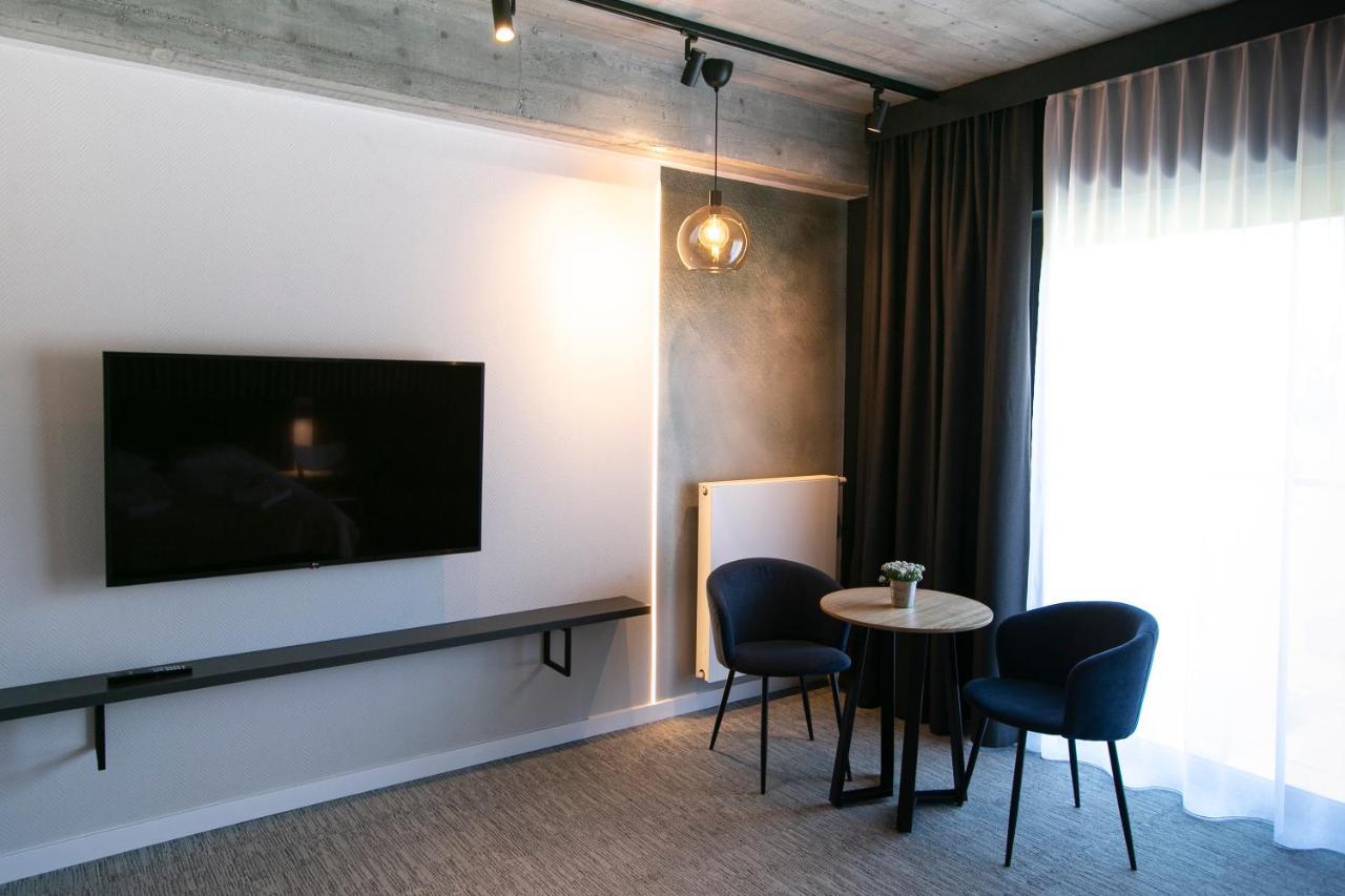 シュチルク Sniezynka Bed & Breakfast エクステリア 写真