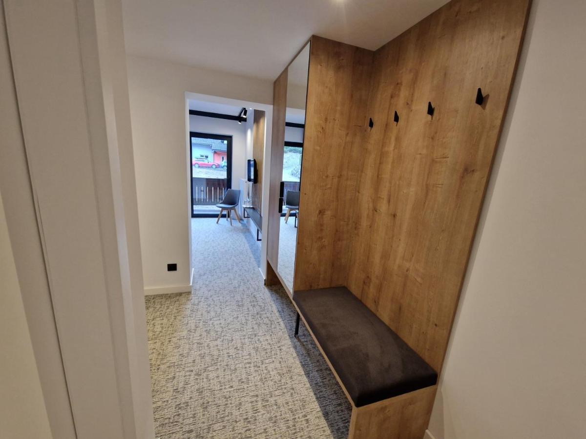 シュチルク Sniezynka Bed & Breakfast エクステリア 写真